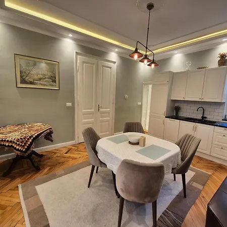 Sophie - 75 Sqm - Free Car Garage