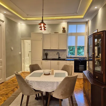 Sophie - 75 Sqm - Free Car Garage *
